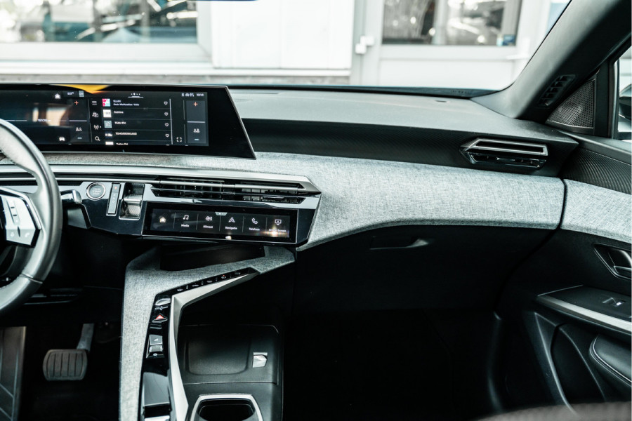 Peugeot E-3008 Allure 73kWh | Adaptive cruise | AppleCarPlay | Warmtepomp