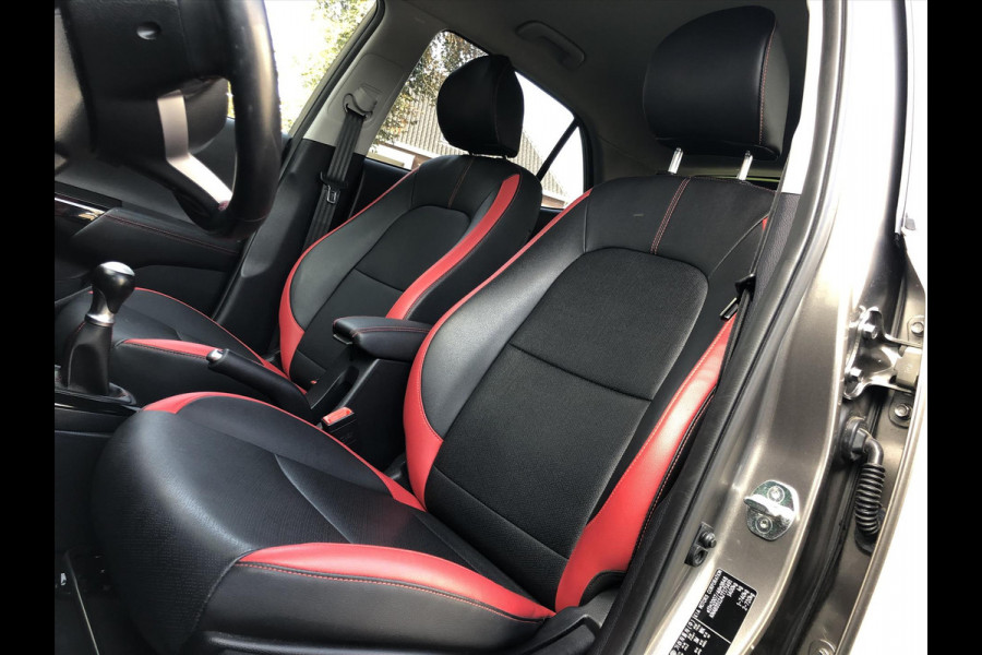 Kia Picanto 1.2 CVVT 5-zits GT-Line | Leer, Apple CarPlay/Android Auto, Navigatie, Lichtmetalen velgen, Climate control, Parkeercamera