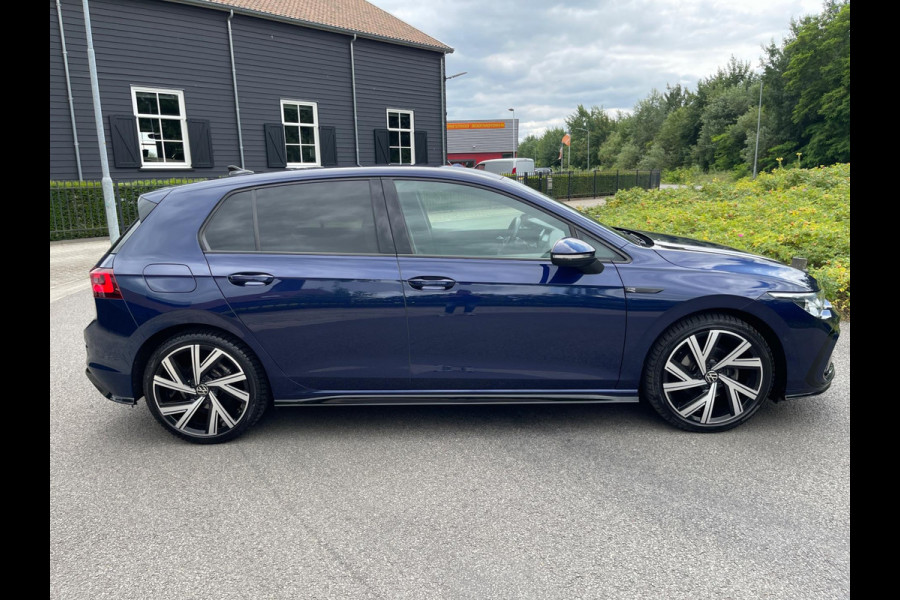 Volkswagen Golf 1.5 TSI R-Line Virtual Ambientlicht Camra IQ Light Matrix LED