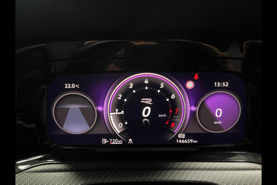 Volkswagen Golf 1.5 TSI R-Line Virtual Ambientlicht Camra IQ Light Matrix LED