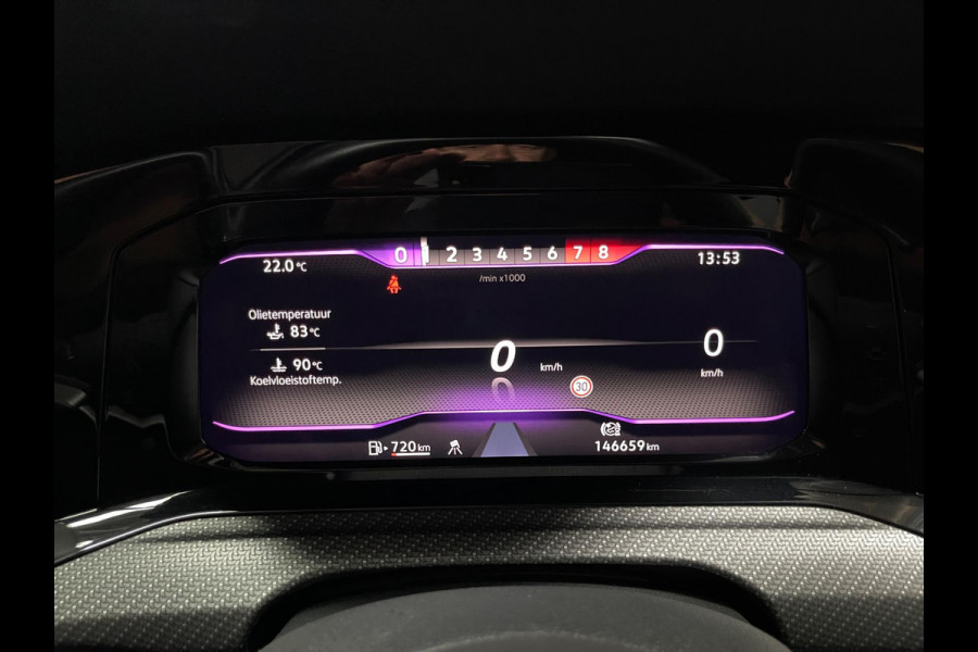 Volkswagen Golf 1.5 TSI R-Line Virtual Ambientlicht Camra IQ Light Matrix LED
