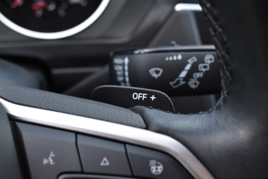 Volkswagen Tiguan 1.5 TSI Life el-achterklep 1800kg trekgewicht Navigatie