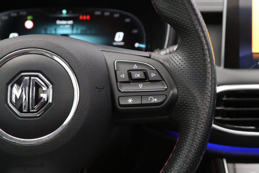 MG EHS 1.5 TGDI 259 PK Luxury PHEV, Trekhaak, Panoramadak, Adap. Cruise Control, Leder, Stoelverwarming
