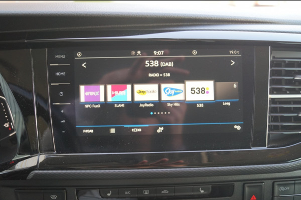 Volkswagen Transporter 2.0 TDI 199pk DSG Bulli 4Motion Dubbel cabine L2-H1