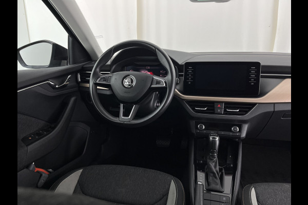 Škoda SCALA 1.0 TSI Business Edition (INCL.BTW) Aut. *FULL-LED | DIGI-COCKPIT | HEATED-COMFORTSEATS | CARPLAY | LANE-ASSIST | NAVI-FULLMAP | ECC | PDC | CRUISE | 18''ALU*