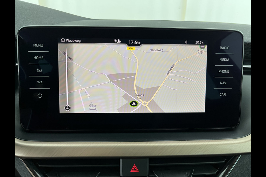 Škoda SCALA 1.0 TSI Business Edition (INCL.BTW) Aut. *FULL-LED | DIGI-COCKPIT | HEATED-COMFORTSEATS | CARPLAY | LANE-ASSIST | NAVI-FULLMAP | ECC | PDC | CRUISE | 18''ALU*