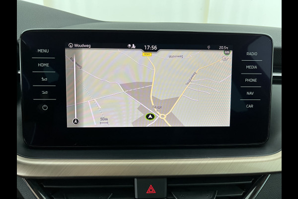 Škoda SCALA 1.0 TSI Business Edition (INCL.BTW) Aut. *FULL-LED | DIGI-COCKPIT | HEATED-COMFORTSEATS | CARPLAY | LANE-ASSIST | NAVI-FULLMAP | ECC | PDC | CRUISE | 18''ALU*