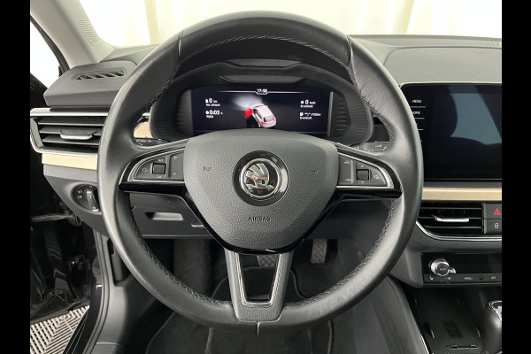 Škoda SCALA 1.0 TSI Business Edition (INCL.BTW) Aut. *FULL-LED | DIGI-COCKPIT | HEATED-COMFORTSEATS | CARPLAY | LANE-ASSIST | NAVI-FULLMAP | ECC | PDC | CRUISE | 18''ALU*