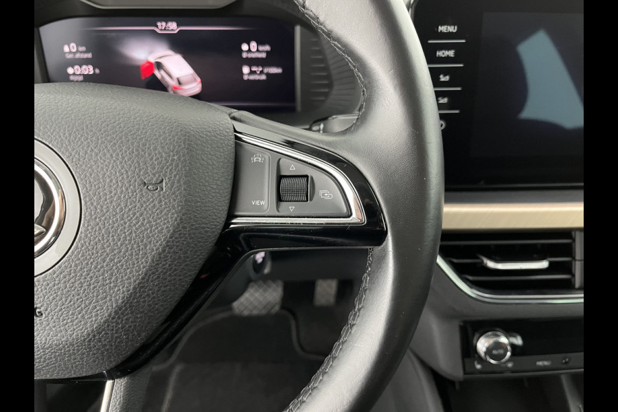 Škoda SCALA 1.0 TSI Business Edition (INCL.BTW) Aut. *FULL-LED | DIGI-COCKPIT | HEATED-COMFORTSEATS | CARPLAY | LANE-ASSIST | NAVI-FULLMAP | ECC | PDC | CRUISE | 18''ALU*