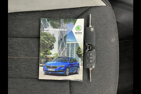 Škoda SCALA 1.0 TSI Business Edition (INCL.BTW) Aut. *FULL-LED | DIGI-COCKPIT | HEATED-COMFORTSEATS | CARPLAY | LANE-ASSIST | NAVI-FULLMAP | ECC | PDC | CRUISE | 18''ALU*