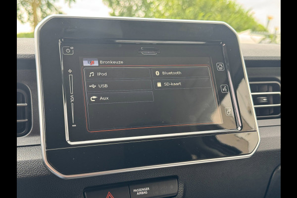 Suzuki Ignis 1.2 Smart Hybrid Select 2025 / CAMERA / HOGE INSTAP / CARPLAY / STOELVERWARMING / 16INCH LMV