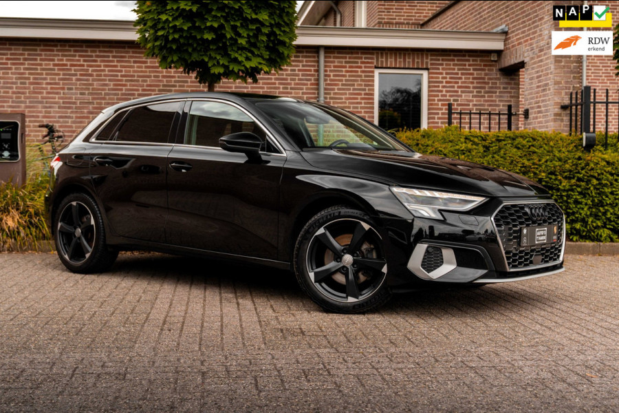 Audi A3 Sportback 30 TFSI Business Edition 110 PK Aut. LED Cruise Lane-Assist App-Connect 18''