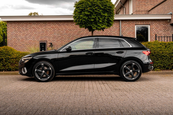 Audi A3 Sportback 30 TFSI Business Edition 110 PK Aut. LED Cruise Lane-Assist App-Connect 18''
