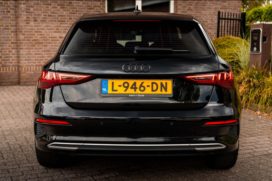 Audi A3 Sportback 30 TFSI Business Edition 110 PK Aut. LED Cruise Lane-Assist App-Connect 18''