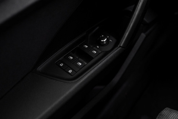 Audi A3 Sportback 30 TFSI Business Edition 110 PK Aut. LED Cruise Lane-Assist App-Connect 18''
