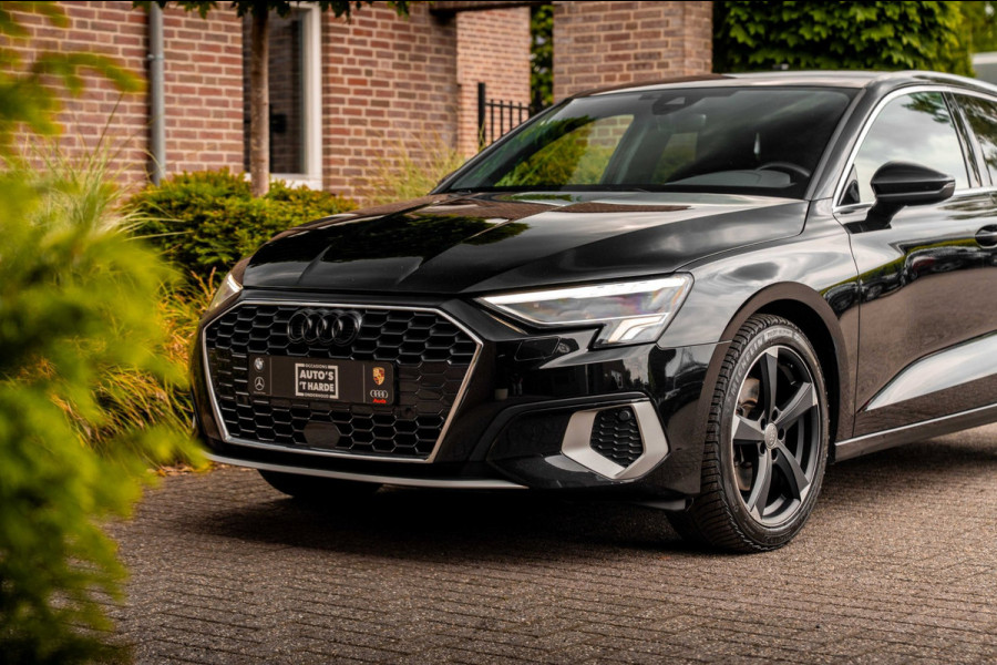 Audi A3 Sportback 30 TFSI Business Edition 110 PK Aut. LED Cruise Lane-Assist App-Connect 18''
