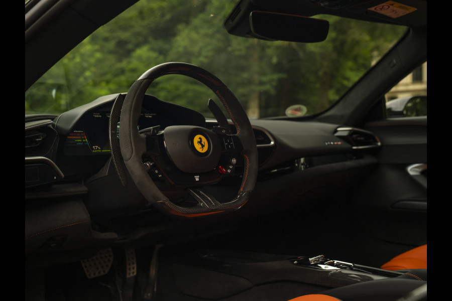 Ferrari 296 GTB 3.0 V6 | Carbon Seats | Lift | Pass. display