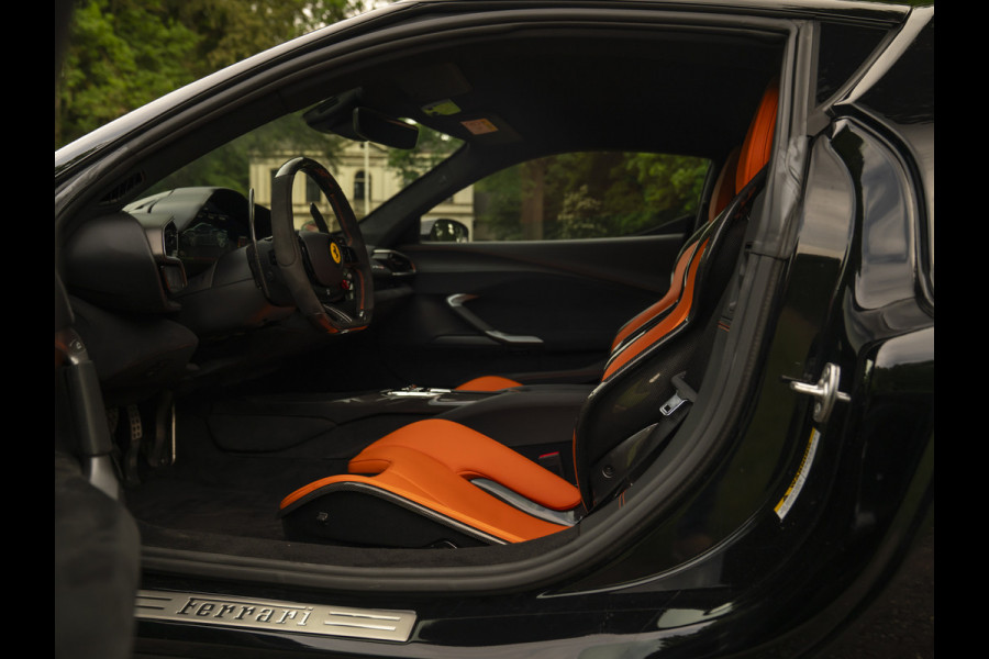 Ferrari 296 GTB 3.0 V6 | Carbon Seats | Lift | Pass. display