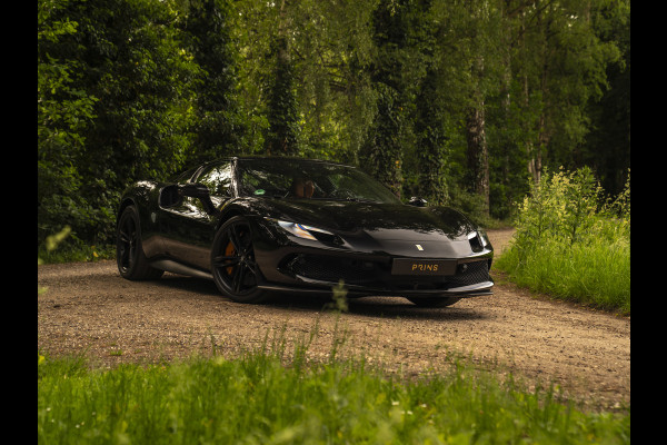 Ferrari 296 GTB 3.0 V6 | Carbon Seats | Lift | Pass. display