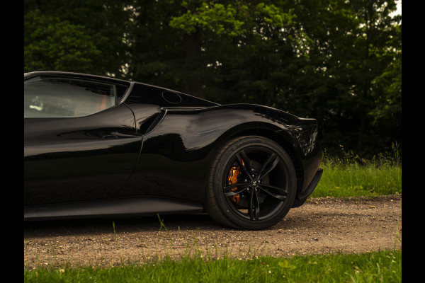 Ferrari 296 GTB 3.0 V6 | Carbon Seats | Lift | Pass. display