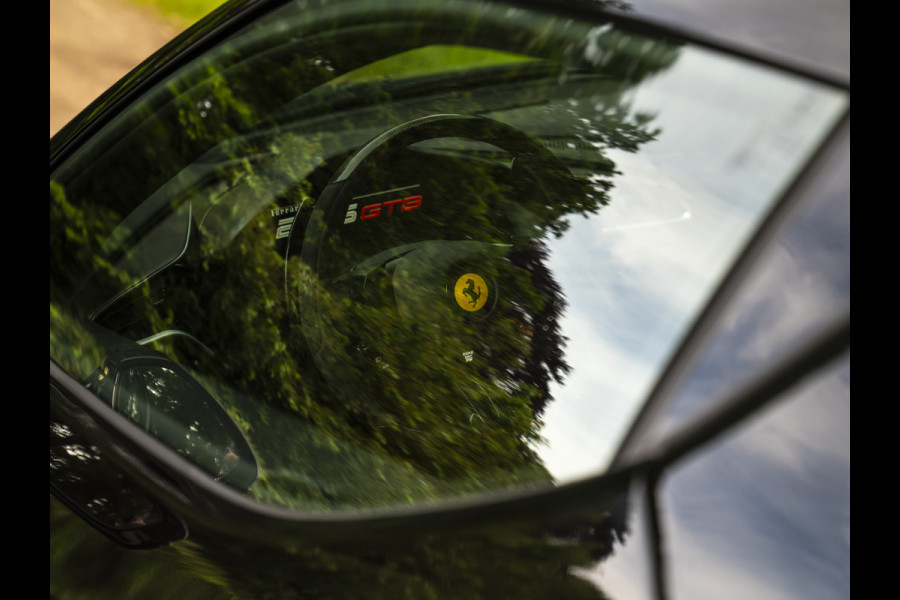 Ferrari 296 GTB 3.0 V6 | Carbon Seats | Lift | Pass. display