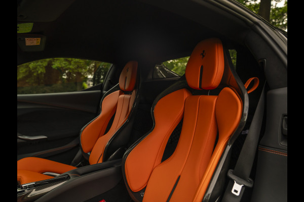 Ferrari 296 GTB 3.0 V6 | Carbon Seats | Lift | Pass. display