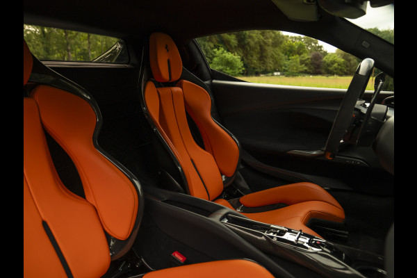 Ferrari 296 GTB 3.0 V6 | Carbon Seats | Lift | Pass. display
