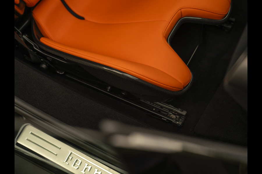 Ferrari 296 GTB 3.0 V6 | Carbon Seats | Lift | Pass. display