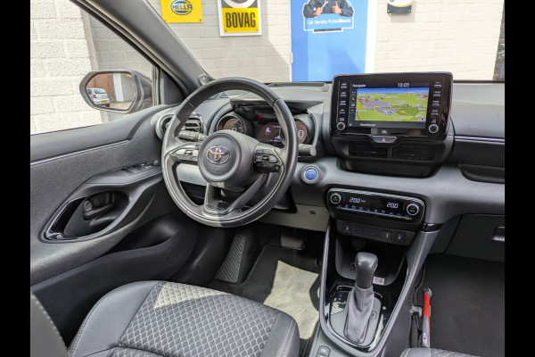 Toyota Yaris 1.5 Hybrid Executive|Head-Up|JBL|Sportstoelen|Blindspot|LED|Keyless-Entry/Go|Stoelverw.|Adaptive-Cruise|Mat-Grijs