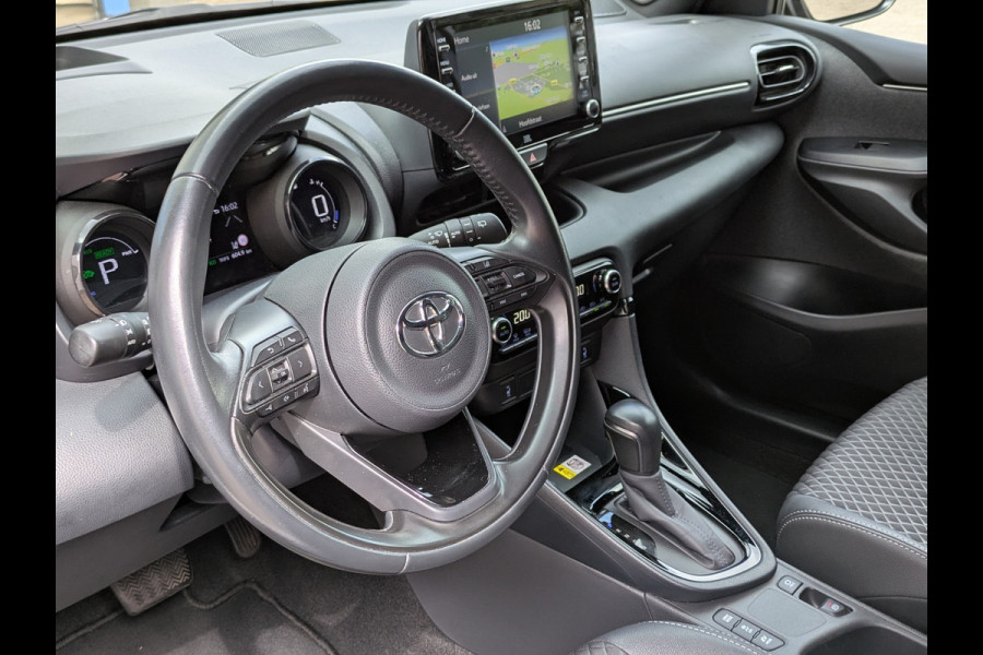 Toyota Yaris 1.5 Hybrid Executive|Head-Up|JBL|Sportstoelen|Blindspot|LED|Keyless-Entry/Go|Stoelverw.|Adaptive-Cruise|Mat-Grijs