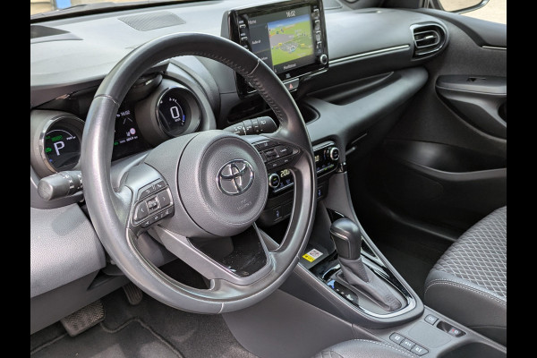 Toyota Yaris 1.5 Hybrid Executive|Head-Up|JBL|Sportstoelen|Blindspot|LED|Keyless-Entry/Go|Stoelverw.|Adaptive-Cruise|Mat-Grijs