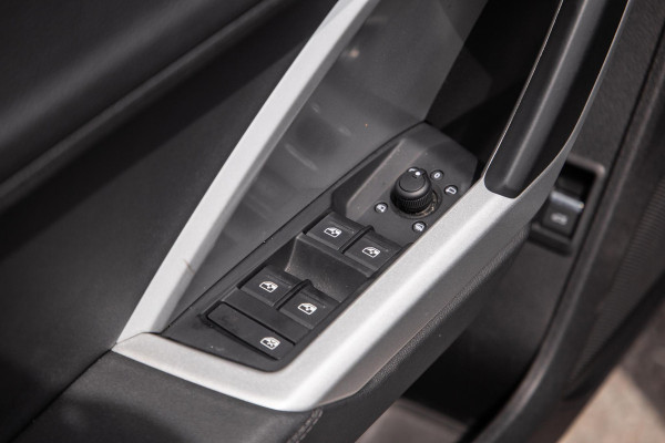 Audi Q3 Sportback 45 TFSI e Edition ADAPTIVE CRUISE  / CARPLAY / DEALER ONDERHOUDEN / AUTOMAAT