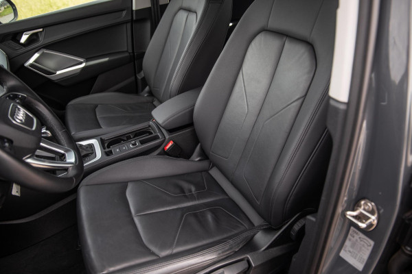 Audi Q3 Sportback 45 TFSI e Edition ADAPTIVE CRUISE  / CARPLAY / DEALER ONDERHOUDEN / AUTOMAAT