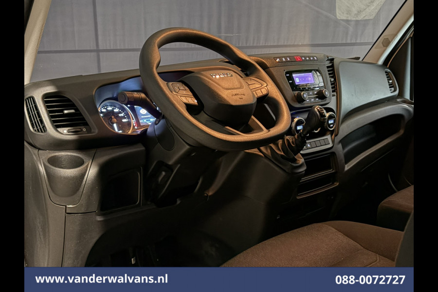 Iveco Daily 35S16 157pk 3500kg Trekvermogen L2H2 Euro6 Airco | 270 Graden Achterdeuren | Parkeersensoren Bijrijdersbank