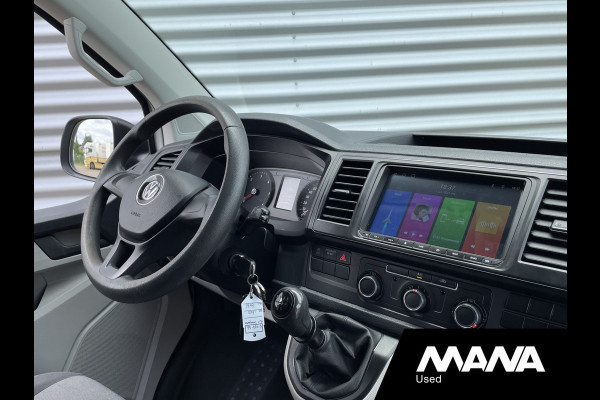 Volkswagen Transporter 2.0 TDI L2H1 102PK Carplay Trekhaak Imperiaal Cruise control
