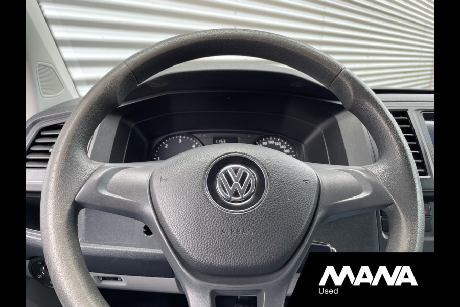 Volkswagen Transporter 2.0 TDI L2H1 102PK Carplay Trekhaak Imperiaal Cruise control