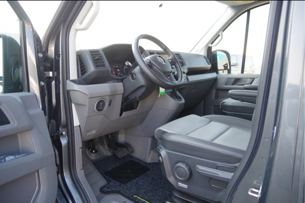 Volkswagen Crafter 35 2.0 TDI L3H2(L2H1) 177PK AUT. LEDER, CAMERA, CRUISE, CARPLAY, NAVI, ERGO ACTIVE STOELEN, AIRCO, NAVI