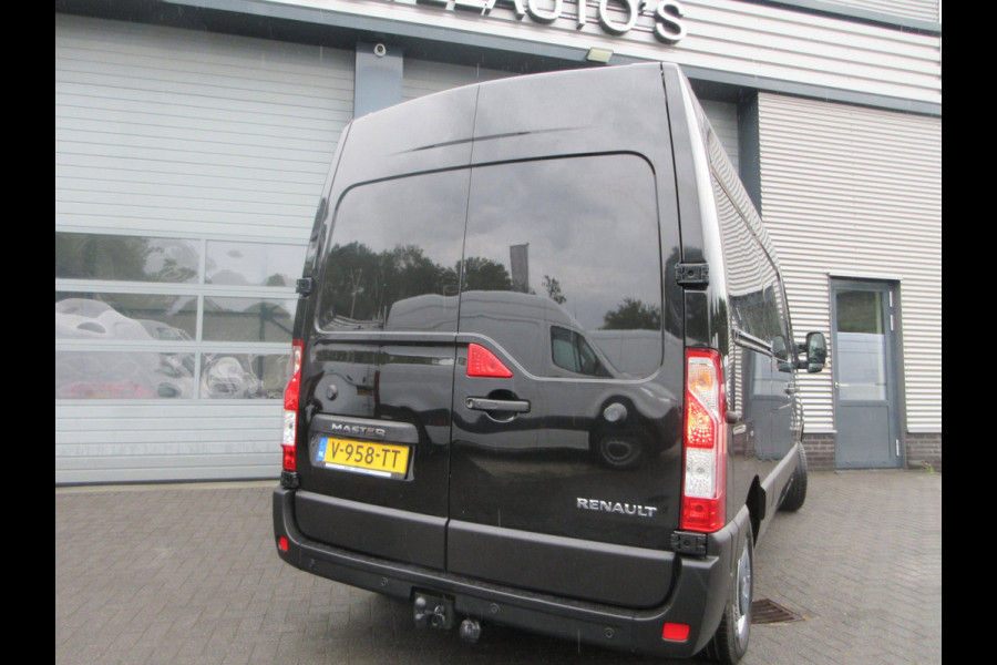Renault Master T33 2.3 dCi, 131pk, L2H2, Euro6, 3-Zits, Trekhaak, PDC.