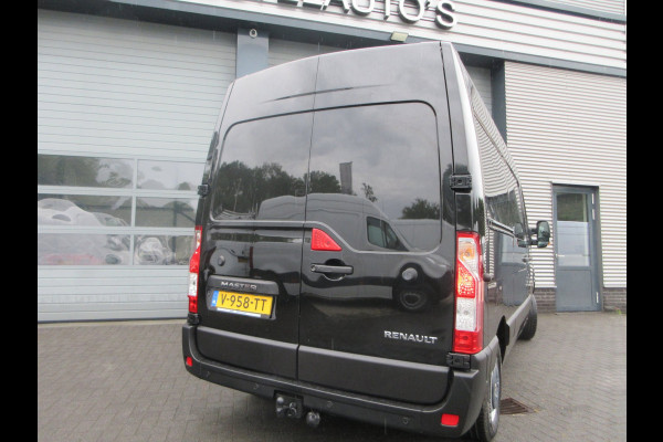 Renault Master T33 2.3 dCi, 131pk, L2H2, Euro6, 3-Zits, Trekhaak, PDC.