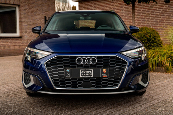 Audi A3 Sportback 40 TFSI e Business Edition 204 PK Ambiance Adaptive Keyless Elek.Klep Stoelverwarming 17''