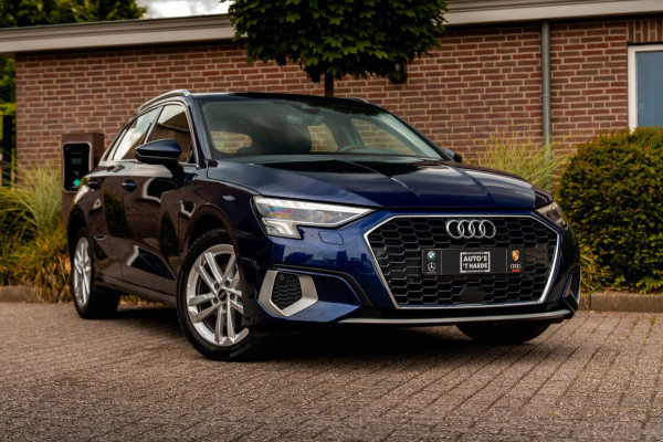 Audi A3 Sportback 40 TFSI e Business Edition 204 PK Ambiance Adaptive Keyless Elek.Klep Stoelverwarming 17''