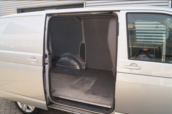 Volkswagen Transporter 2.0 TDI 199pk DSG 4Motion L1-H1 -NAVI-CAM-PDC-