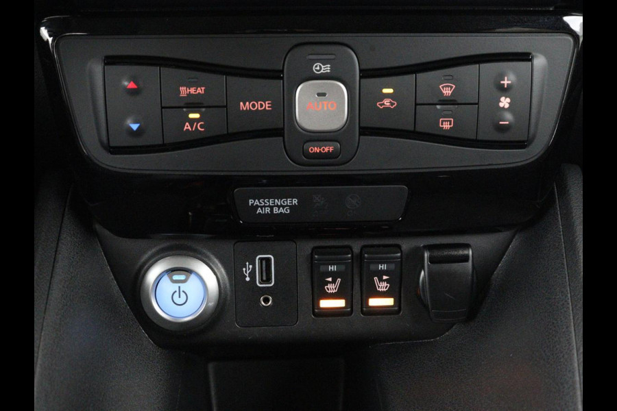 Nissan Leaf Tekna 40 kWh | SOH 85,6% | Stoelverwarming | 360 Camera | Adaptive cruise | Carplay | Navigatie | Achterbankverwarming | Bose Sound | Full LED | Side Assist | File Assistent | Climate control