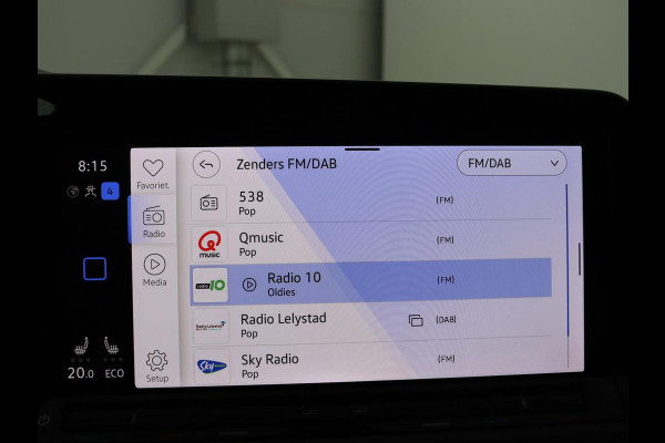 Volkswagen Golf 1.4 eHybrid Style | SOH 88,8% | Head-Up | Stoelverwarming | Trekhaak | Sfeerverlichting | Massage | Camera | Keyless | Matrix LED | Carplay | Adaptive cruise | Memory | Climate control | PHEV | Plug In