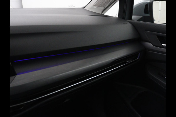 Volkswagen Golf 1.4 eHybrid Style | SOH 88,8% | Head-Up | Stoelverwarming | Trekhaak | Sfeerverlichting | Massage | Camera | Keyless | Matrix LED | Carplay | Adaptive cruise | Memory | Climate control | PHEV | Plug In