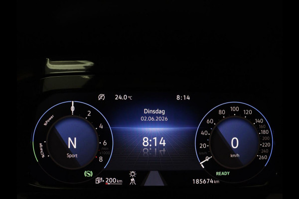 Volkswagen Golf 1.4 eHybrid Style | SOH 88,8% | Head-Up | Stoelverwarming | Trekhaak | Sfeerverlichting | Massage | Camera | Keyless | Matrix LED | Carplay | Adaptive cruise | Memory | Climate control | PHEV | Plug In
