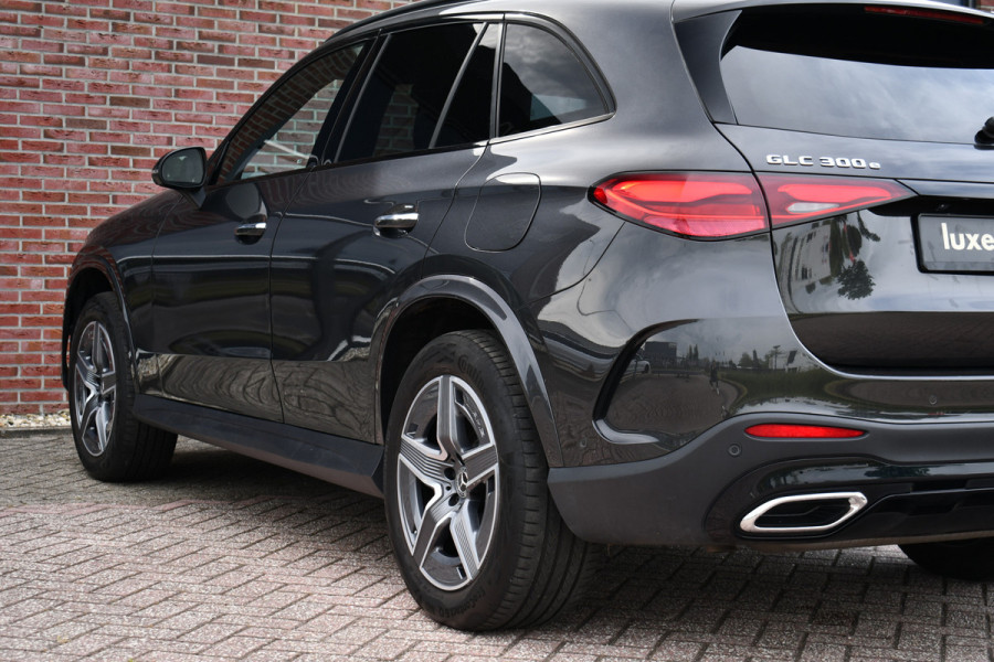 Mercedes-Benz GLC 300e 4M AMG Premium Distronic Burmester Night