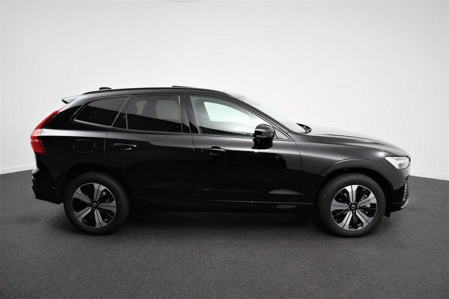 Volvo XC60 2.0 T6 Plug-in hybrid AWD Plus Dark Adaptieve cruise control Leder Navigatie Google Harman Kardon Panorama dak Lichtmetalen Velgen 19" Dab Stoelverwarming Camera Led Climate control Apple Carplay/ Android Auto