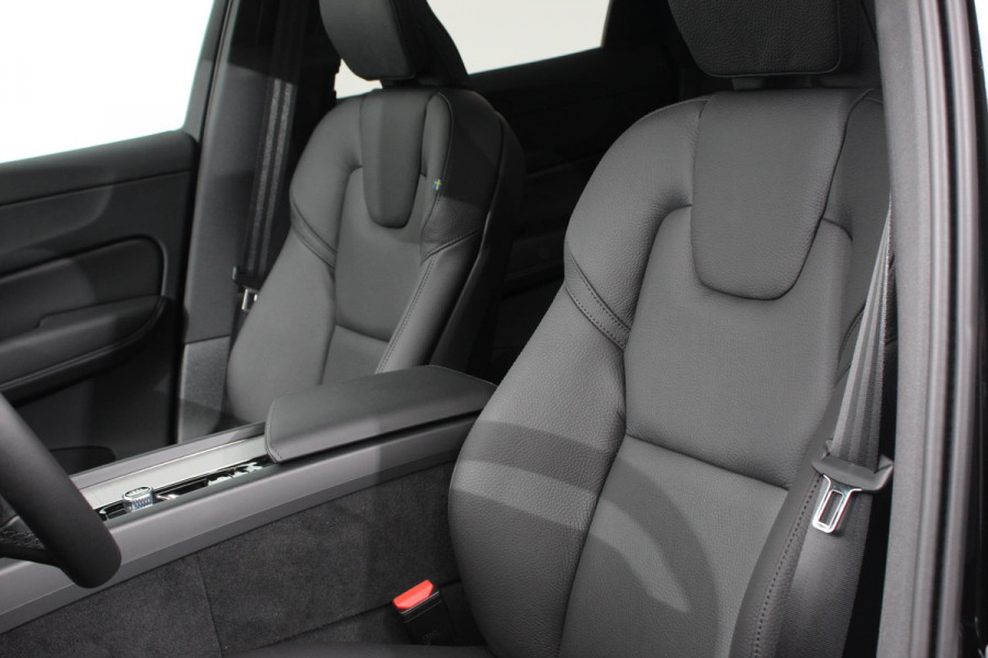 Volvo XC60 2.0 T6 Plug-in hybrid AWD Plus Dark Adaptieve cruise control Leder Navigatie Google Harman Kardon Panorama dak Lichtmetalen Velgen 19" Dab Stoelverwarming Camera Led Climate control Apple Carplay/ Android Auto