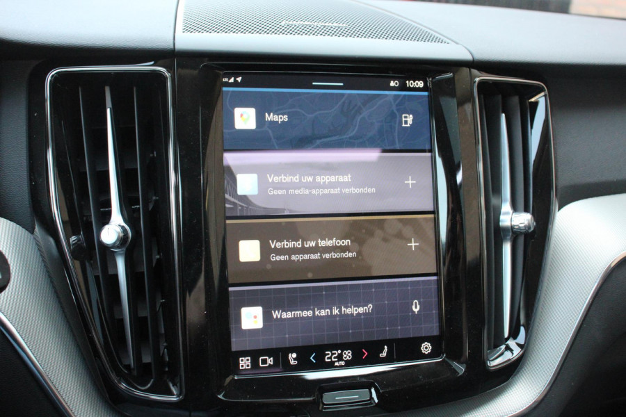 Volvo XC60 2.0 T6 Plug-in hybrid AWD Plus Dark Adaptieve cruise control Leder Navigatie Google Harman Kardon Panorama dak Lichtmetalen Velgen 19" Dab Stoelverwarming Camera Led Climate control Apple Carplay/ Android Auto